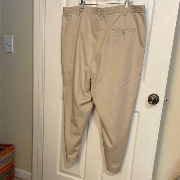 Women’s Tan Pants - Picture 5 of 6